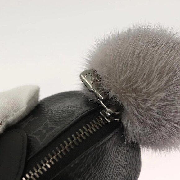 LOUIS VUITTON Monogram Eclipse LV Chinchilla Coin Purse M00962 LV Auth 133207 - Picture 5 of 16